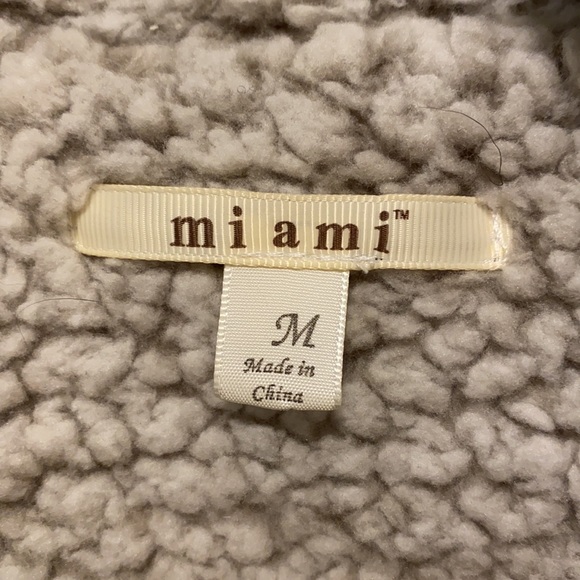 Mi ami vest - Picture 4 of 4